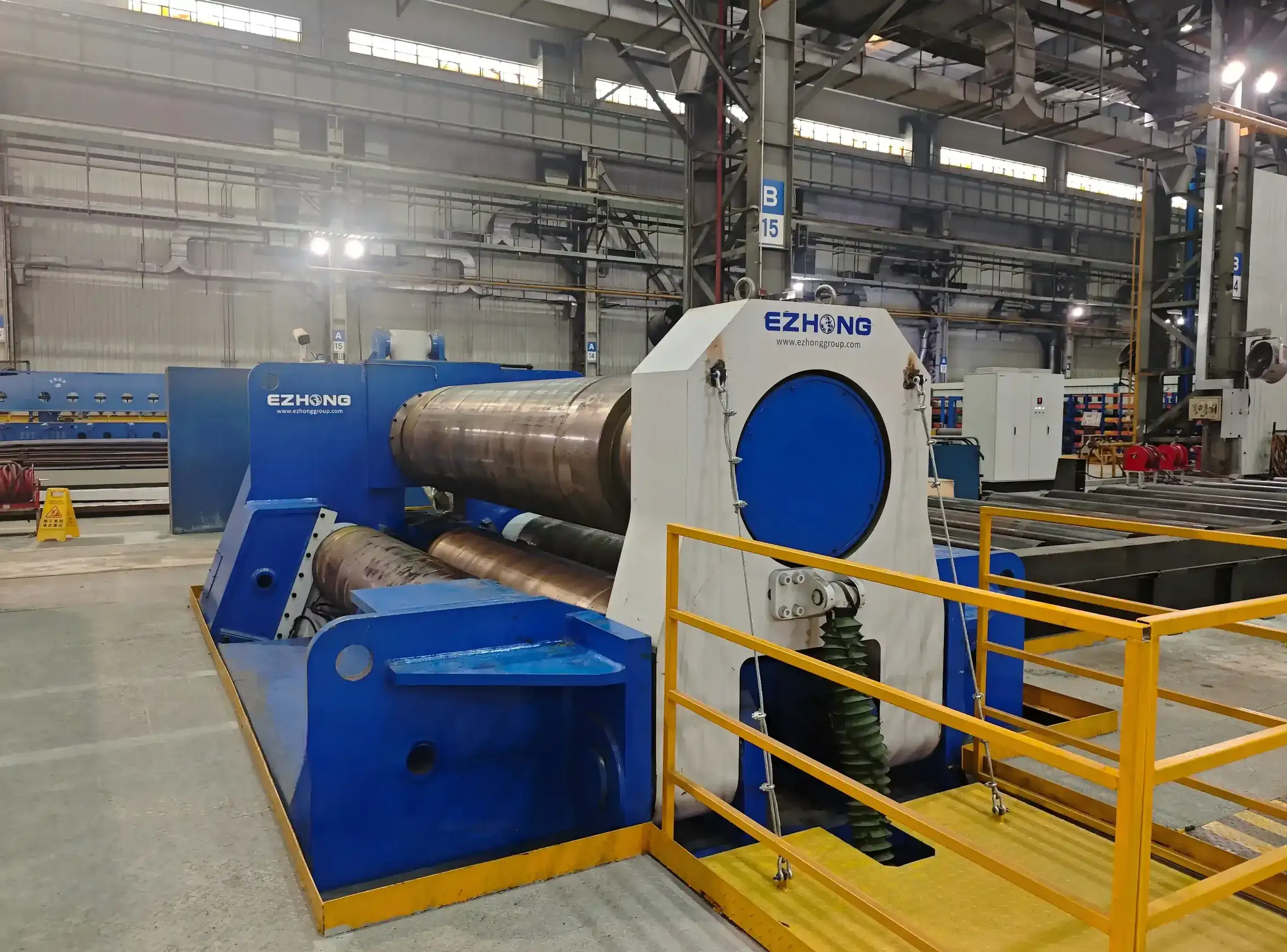 Máquina de Doblamiento de Placas de 4 Rodillos