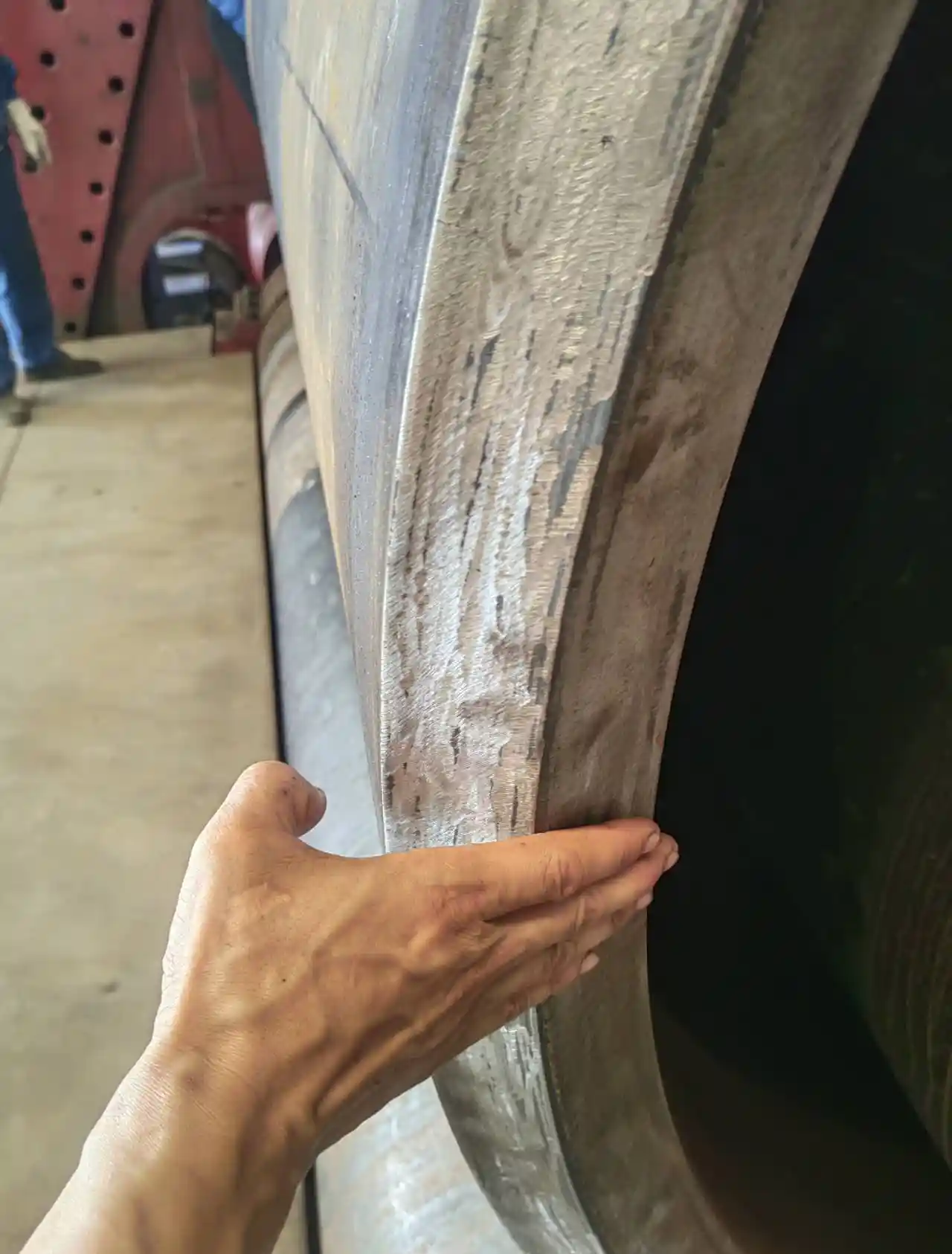 Detalle de máquina de rodillos de tres rollos 3