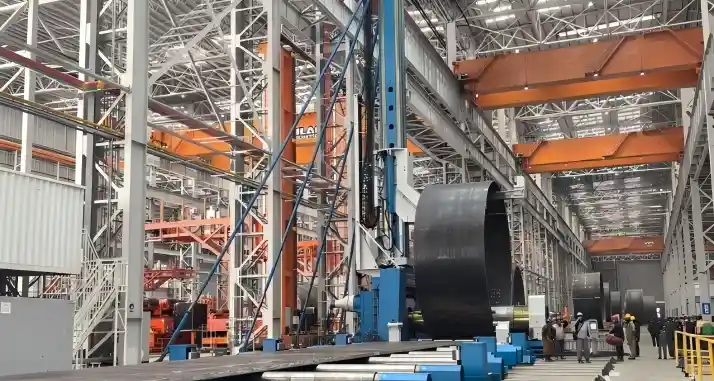 Sección cilíndrica rodante de la base de la torre de viento
